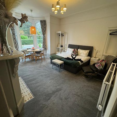 2 Bed Ground Floor Apartment, Sleeps 4 With Free Parking Harrogate Exterior foto