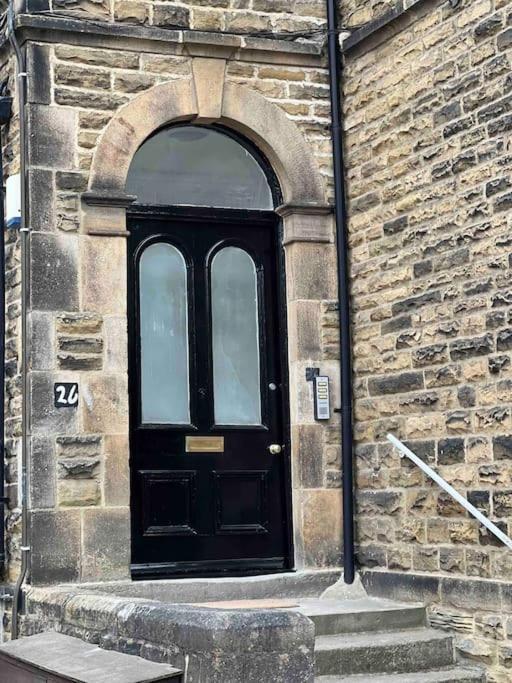 2 Bed Ground Floor Apartment, Sleeps 4 With Free Parking Harrogate Exterior foto