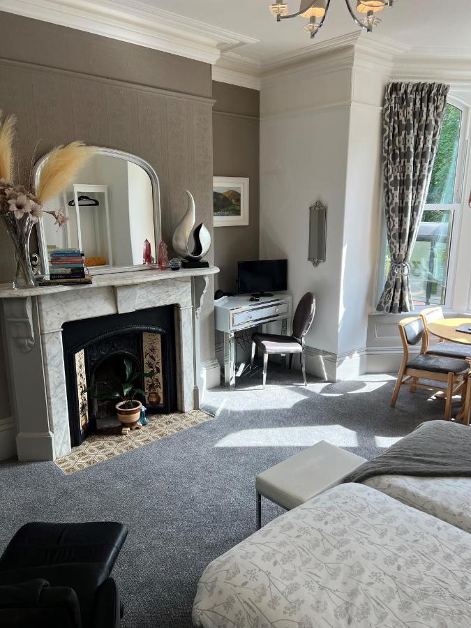 2 Bed Ground Floor Apartment, Sleeps 4 With Free Parking Harrogate Exterior foto